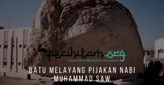 Batu Melayang Pijakan Nabi Muhammad SAW