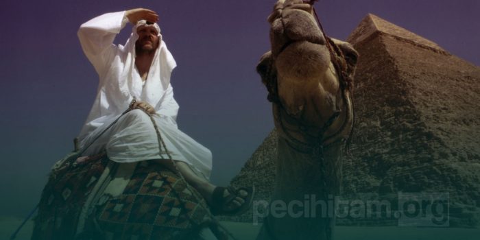 Kisah Abdullah bin Mubarrok yang Haji Mabrur Tanpa Berangkat ke Tanah Suci