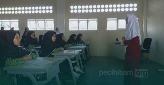 Amaliyah al-Tadris; Metode Belajar Kritik di Pesantren, Menjadi Pendidik Profesional